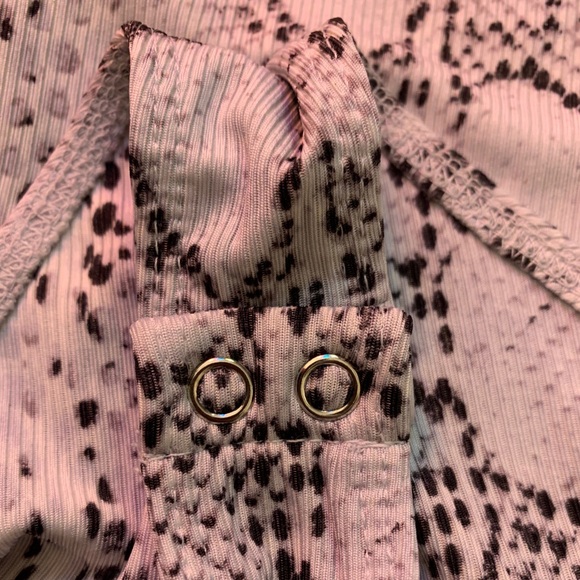 Forever 21 Snakeskin Bodysuit 🐍🎽 - Picture 3 of 4